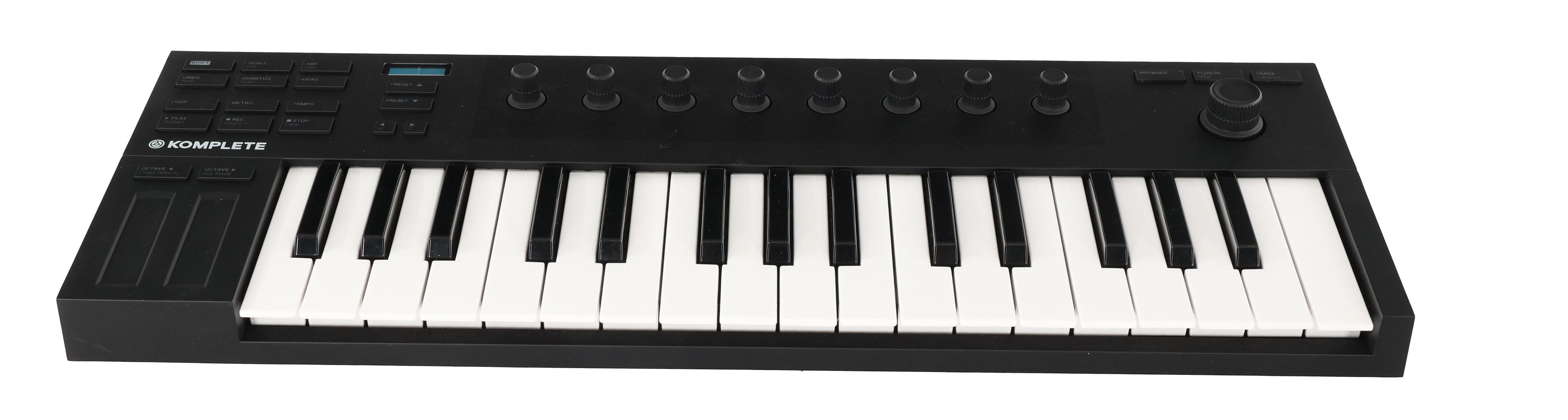 Second Hand Komplete Kontrol M32 - Andertons Music Co.